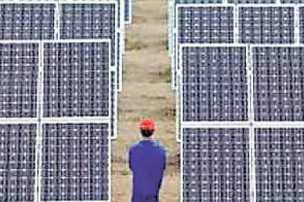 solar tariffs, Power Finance Corporation, Rural Electrification Corporation, Indian Renewable Energy Development Agency, Yes Bank, World Bank, International Energy Agency