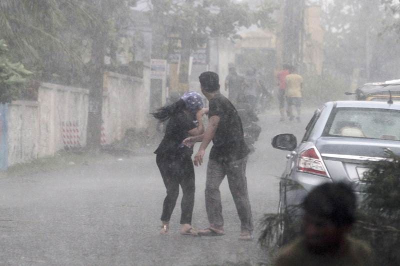 odisha cyclone 2018, cyclone titli images, cyclone titli path, cyclone titli kolkata, cyclone titli news, cyclone titli update, cyclone titli current status, cyclone titli update news, cyclone in odisha today, picture of cyclone in odisha, images of cyclone in odisha, pics of cyclone in odisha, andhra pradesh cyclone 2018