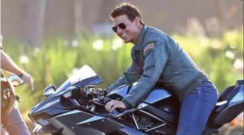 Kawasaki GPZ900 in 1986 & now Ninja H2 Carbon: Tom Cruise is still riding world’s fastest bike for Top Gun 2