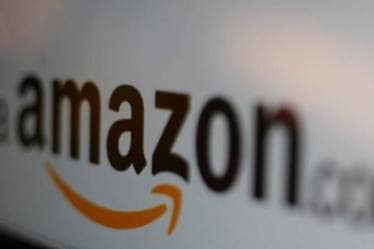 The US-only promotion, effective from Nov. 5, waives the minimum that customers outside Amazon’s loyalty club Prime must hit for free shipping.