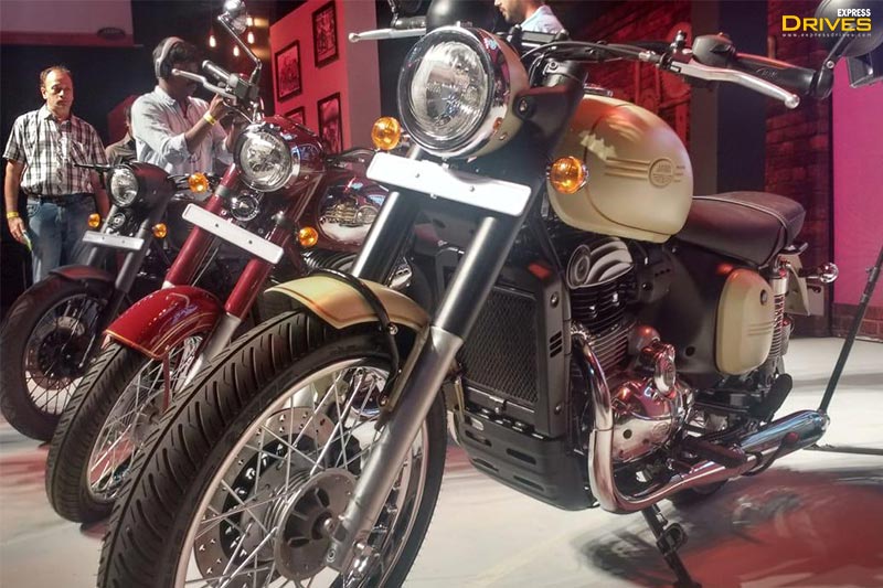 Bookings for the Jawa motorcycles have begun today. The company says that the deliveries of the Jawa and Forty Two will begin in early January 2019 while that of the Perak will commence at a later stage. The brand will come up with 105 new dealerships across India that will be opened over the course of the coming months.