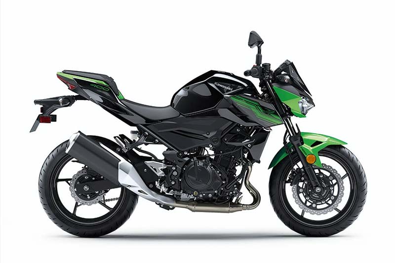 The new Kawasaki naked sports bike Z400 gets the same digital instrument cluster as in the Kawasaki Z650 and also gets a analog tachometer face and gear posistion indicator at the centre. The instrument cluster sits above a multi-function negative display LCD screen.