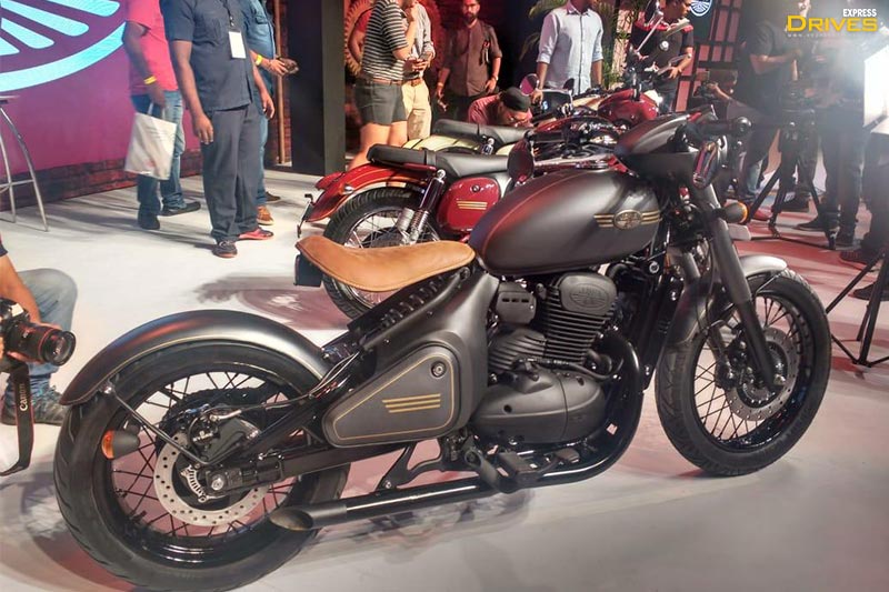 Last but the most appealing of the lot is the Jawa Perak. Built on Bobber philosophy, the Jawa Perak has the longest wheelbase out of three motorcycles and get the most powerful 334cc engine that produces 30 bhp of power.