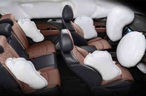  Nine airbags on 4x4 variant 