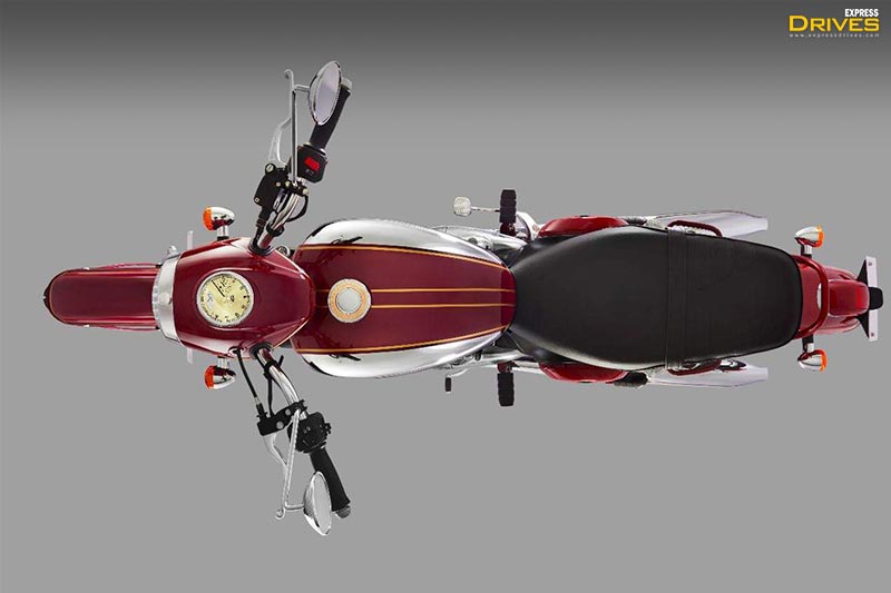 The fuel tank cap on these motorcycles can be customised according to the company. The idea behind is to offer a personalised feeling to the customers.