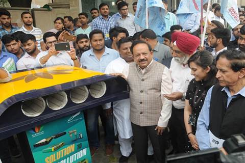 To counter Delhi Pollution: Public buses get air-filters