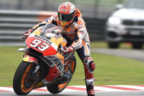2018 Malayasian Moto GP Race Results: Marc Marquez gifted the win after Rossi crashes out!