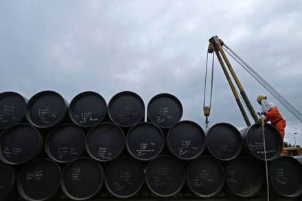 International benchmark Brent crude oil futures were at $71.11 per barrel at 0051 GMT, up 93 cents, or 1.3 percent from their last close. (Reuters)