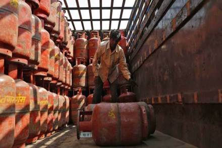 The retail selling price of non-subsidies LPG cylinders has topped Rs 1,000 in many states this month following two hikes.