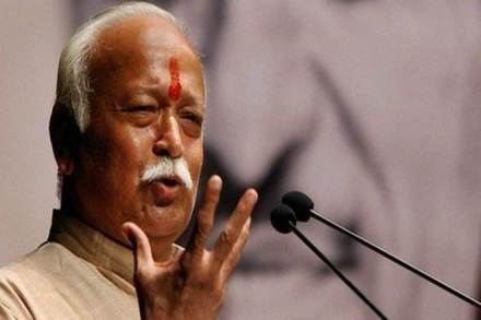 "Ye mudda Hinduon ki asmita se juda hua hai, aur sarkar ko iske liye kanoon banana chahiye (The Ram temple issue is linked to the identity of the Hindus, and the government should bring a law)," he stated.