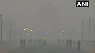delhi pollution, delhi air pollution, air quality delhi ncr, fog in delhi, smog in delhi ncr, delhi smog, air pollution delhi ncr