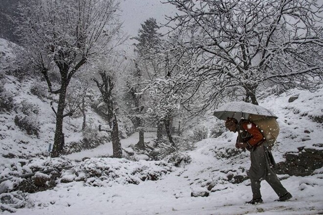 Jammu Kashmir Weather: Rain, snow in forecast, says MET Department