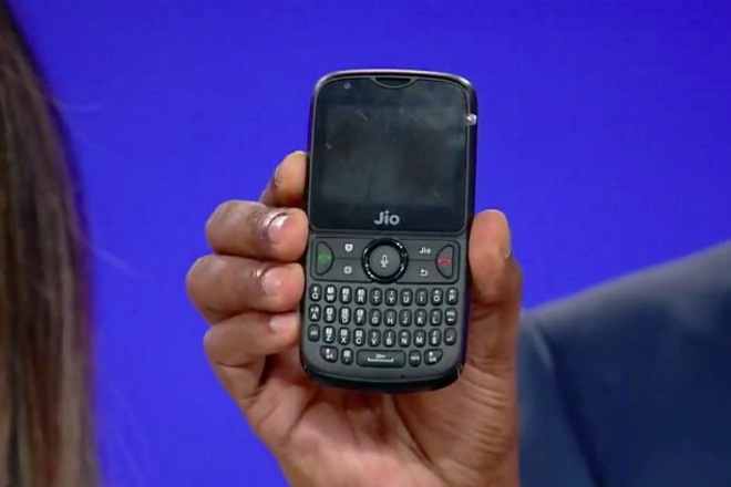 Jio Phone 2 has a 2.4-inch QVGA display