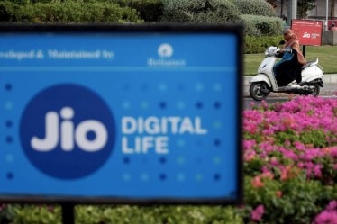 Jio is now offering 4G VoLTE service internationally (Source: Reuters)