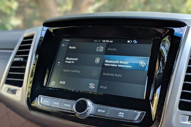 Mahindra Alturas G4 comes with a large sunroof, the cabin features a 9.2-inch HD screen with Apple CarPlay and Android Auto, a 360-degree camera, a smart tailgate, ventilated seats with memory function and an electronic parking brake.