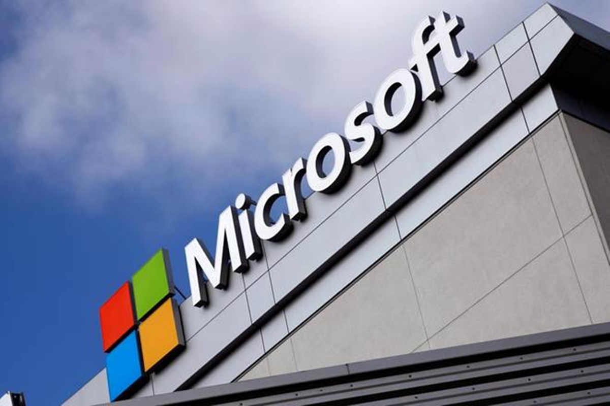 Windows 10 October Update rollout resumed after a month of bugs Windows 10 October Update rollout resumed after a month of bugs