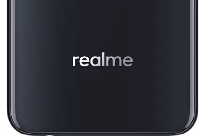 Realme smartphones will be available offline via Reliance stores Realme smartphones will be available offline via Reliance stores