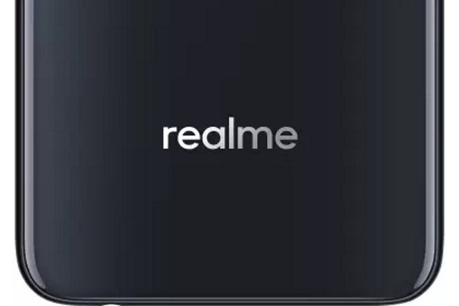 Realme smartphones will be available offline via Reliance stores