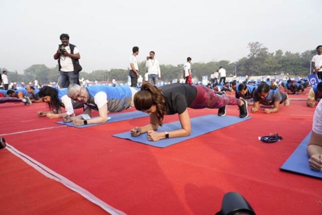 Guinness World Records, Shilpa Shetty Kundra, plank record, shilpa shetty plank record, Bajaj Allianz Life Insurance, Armed Forces Medical College Guinness World Records, Shilpa Shetty Kundra, plank record, shilpa shetty plank record, Bajaj Allianz Life Insurance, Armed Forces Medical College