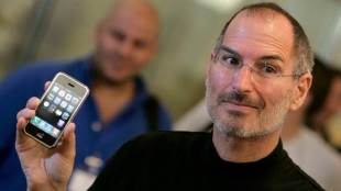 Apple, Apple technology, Steve Jobs, Steve Wozniak, phone company, fun features, innovation, industry news