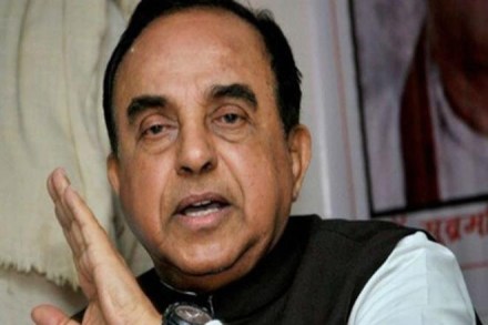 Subramanian Swamy backs Governor Urjit Patel in RBI vs Govt spat; slams Arun Jaitley Subramanian Swamy backs Governor Urjit Patel in RBI vs Govt spat; slams Arun Jaitley