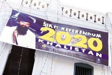 Sikhs from North America, Europe and the UK under the banner of Sikhs For Justice (SFJ) were canvassing in the gurdwara where more than 3,000 Indian Sikhs were also present. (File photo) Sikhs from North America, Europe and the UK under the banner of Sikhs For Justice (SFJ) were canvassing in the gurdwara where more than 3,000 Indian Sikhs were also present. (File photo)