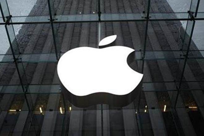 Apple hires ex-Mango Health CEO Jason Oberfest