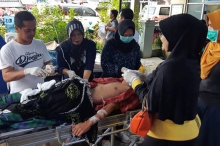 Injured are being treated at a health center in Pandeglang (Reuters photo)
