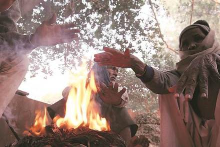 Cold Thursday morning in Delhi; air quality 'very poor' (IE)