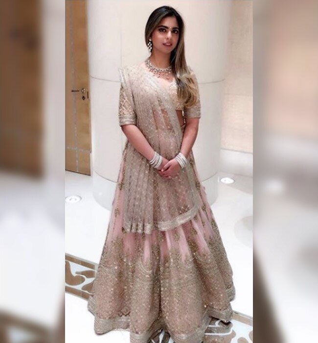 isha ambani wedding, isha ambani wedding pics, isha ambani wedding video, isha ambani wedding pictures, isha ambani wedding dress, isha ambani anand piramal wedding, isha ambani anand piramal wedding photos, isha ambani anand piramal wedding video, isha ambani anand piramal love story, isha ambani anand piramal engagement photos, isha piramal wedding, isha ambani wedding photos