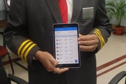 Indian Railways to use HHT to confirm ticket real time in running trains Indian Railways to use HHT to confirm ticket real time in running trains