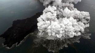 Indonesian tsunami, Indonesian tsunami volcano, Anak Krakatoa, Indonesian volcanology agency, Child of Krakatoa, world news