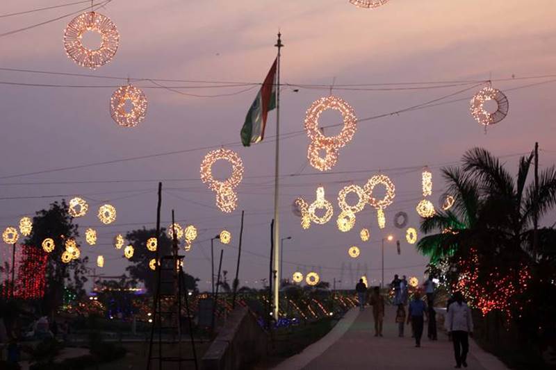 Bandra Reclamation lit up to welcome New Year 2019 (Express Photo)
