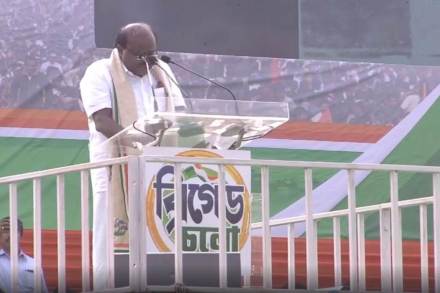 Country has seen emergence of strong regional parties in the past 70 years, says HD Kumaraswamy (Twitter/ AITCofficial)