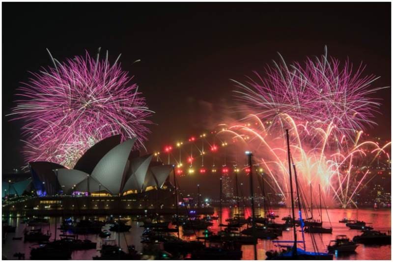 New Year's eve celebration at the Sydney Harbour, Australia, (AP)