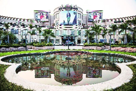 axis bank, dlf