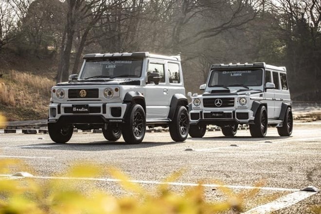 Japanese tuner Liberty Walk is working on launching a new body kit for Suzuki Jimny - one that's capable of transforming a Jimny into a G-Class. And to show off these similarities, the good men did a photoshoot with the customised Jimny next to a full scale G-Class, and it is downright fantastic.