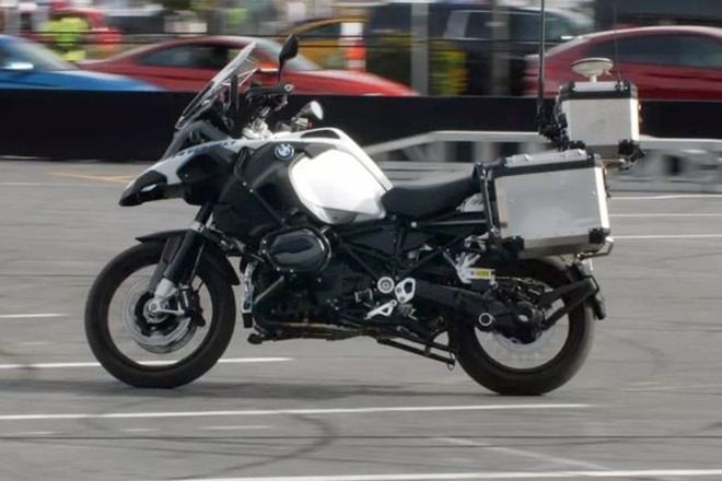 BMW showcases self-riding R1200 GS at CES 2019: Here’s why BMW built a bike that doesn’t need a rider