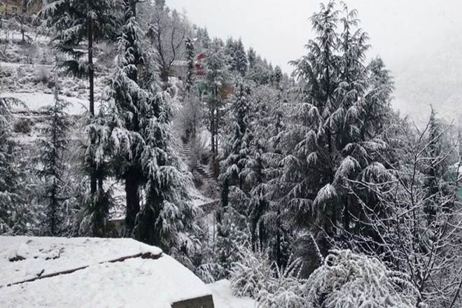 The mercury in Kupwara town in north Kashmir settled at a low of minus 0.6 degree Celsius.