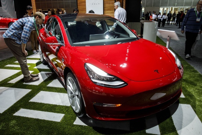 The Tesla Inc. Model 3 vehicle is displayed during AutoMobility LA ahead of the Los Angeles Auto Show in Los Angeles, California, U.S., on Wednesday, Nov. 29, 2017. Photographer: Patrick T. Fallon/Bloomberg