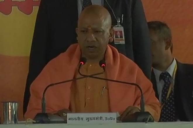 Akshay Vat, kumbh, kumbh mela, kumbh mela 2019, Yogi Adityanath, Akshay Vat, Prayagraj, Watch video, india news Akshay Vat, kumbh, kumbh mela, kumbh mela 2019, Yogi Adityanath, Akshay Vat, Prayagraj, Watch video, india news