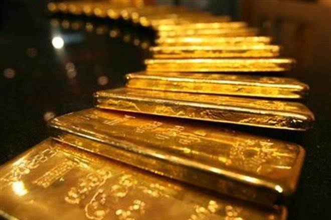 Gold steady amid subdued dollar after Fed comments, palladium above $1,550 Gold steady amid subdued dollar after Fed comments, palladium above $1,550