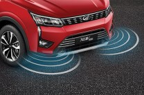  Front parking sensors 