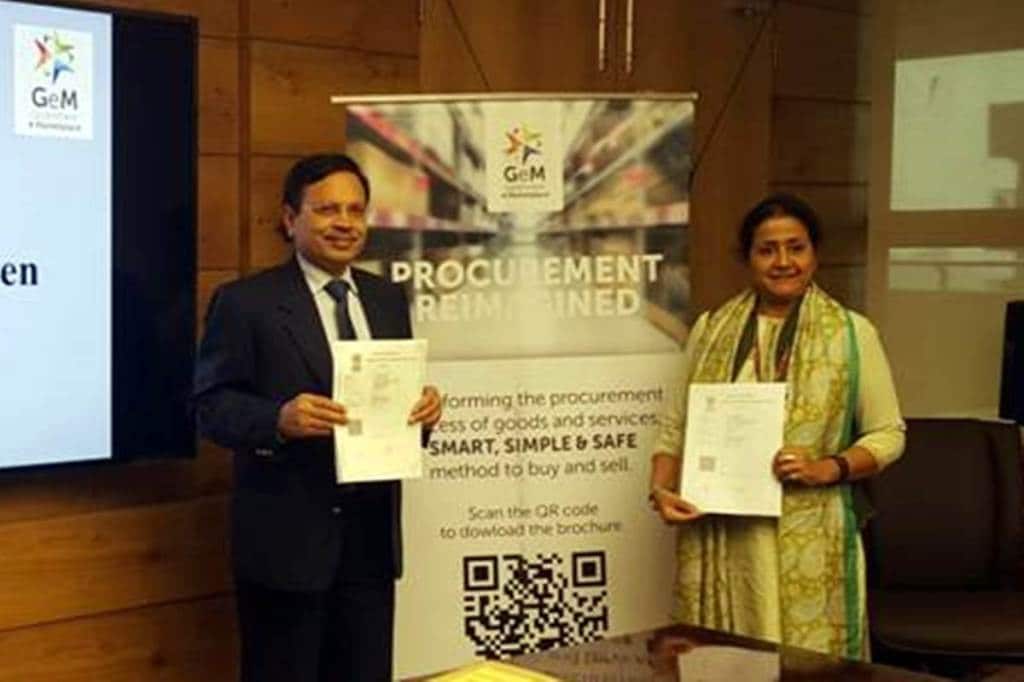 File Photo: GeM CEO Radha Chauhan (left) with AK Gupta, chairman, CCI.