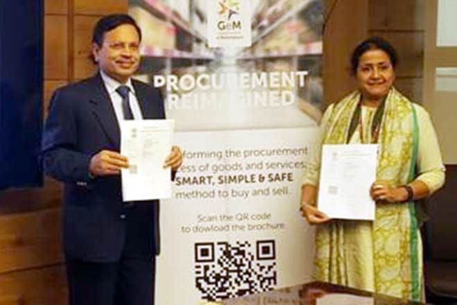 File Photo: GeM CEO Radha Chauhan (left) with AK Gupta, chairman, CCI.