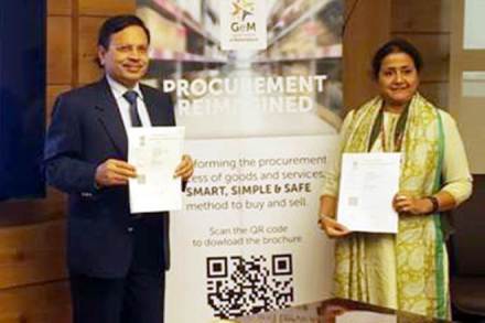 File Photo: GeM CEO Radha Chauhan (left) with AK Gupta, chairman, CCI.