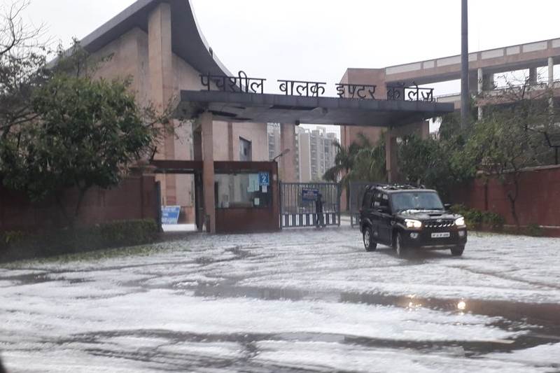hailstorm, hailstorm in noida, hailstorm, delhi ncr, global warming