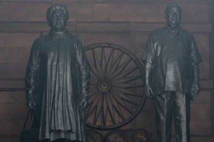 Mayawati statue row