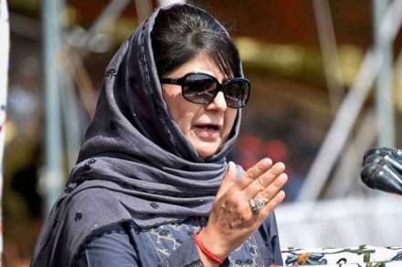mehbooba mufti, mehbooba mufti twitter, ladakh, ladakh divisional status, ladakh division, population of ladakh division,