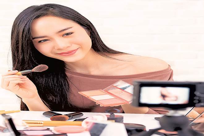 marketing in India, digital age of advertising, traditional advertising, digital advertising, Indian Instagrammers